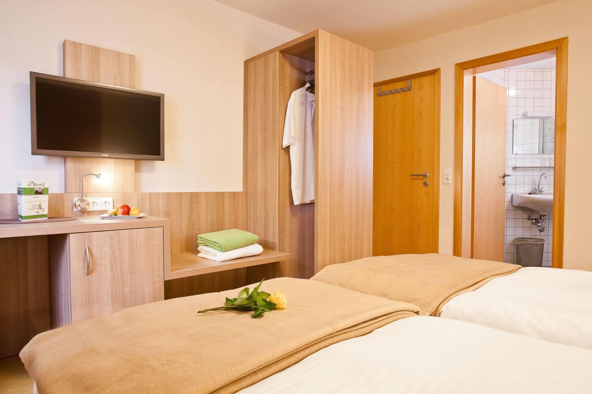 Landhotel Osswald Kirchheim am Ries Esterno foto